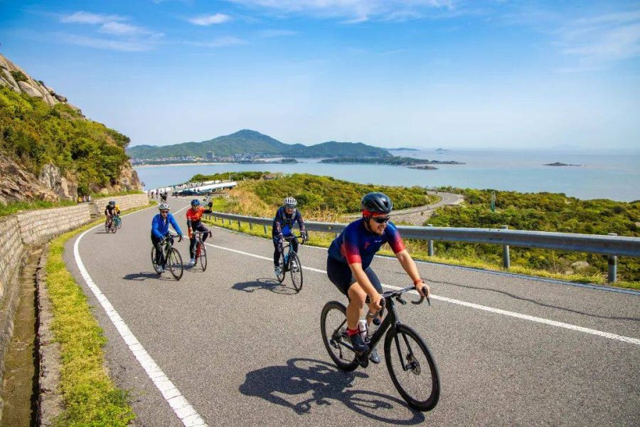 9-Day China Cycling Tour: Ningbo, Zhoushan Islands, and Gourmet Seafood Meals