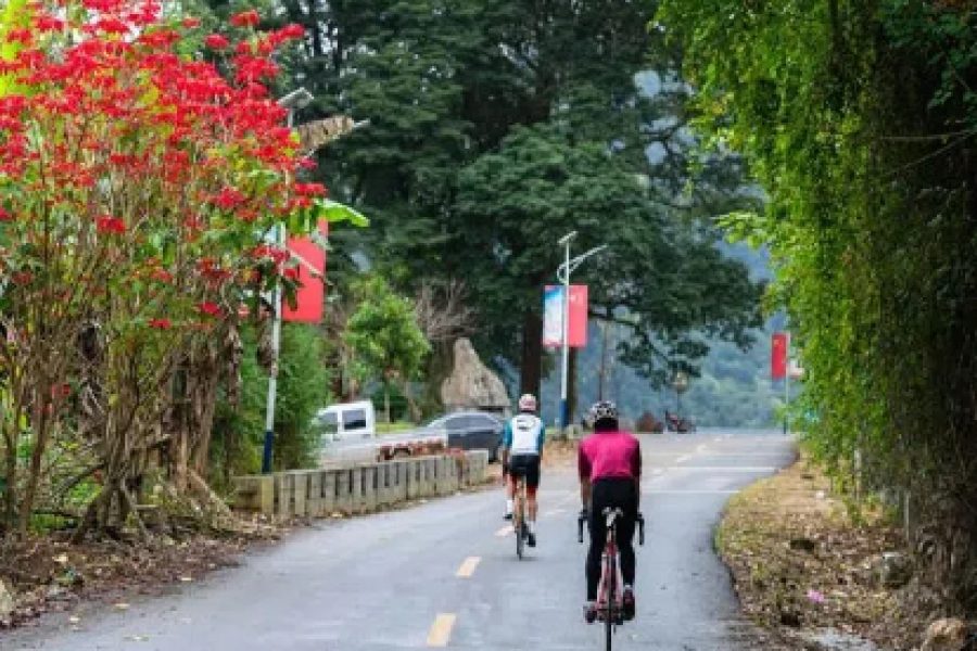 New ! A 7-Day, 6-Night Cycling Tour of Eastern Guangxi.