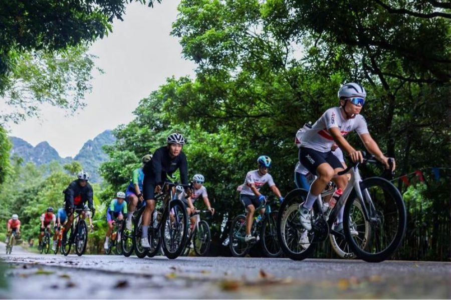 8-Day Guangxi Karst Cycling Tour | Detian Waterfall & Bama Bike Adventure