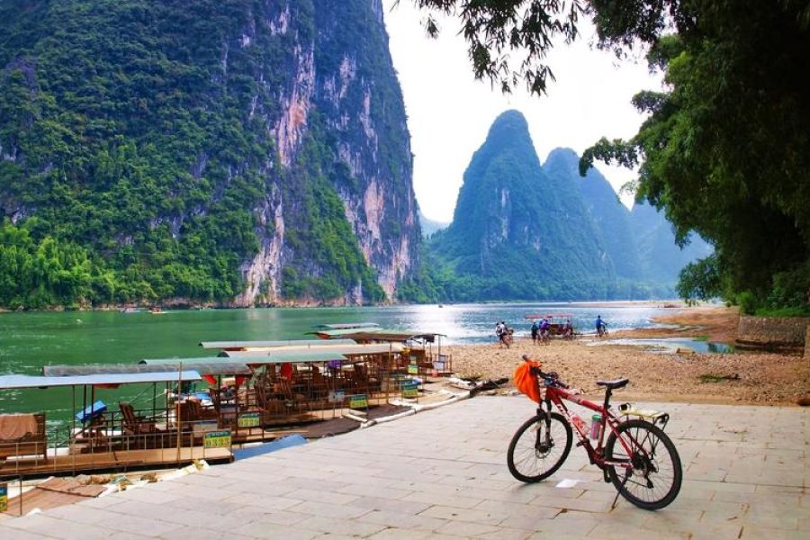 6-Day Cycling Tour from Guilin to Yangshuo – Rice Paddies & Karst Peaks
