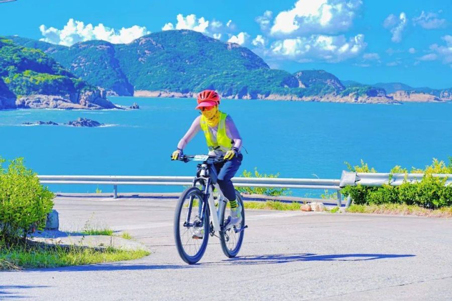 Zhoushan Archipelago Island Hopping Cycling Tour: Fixed hotel base